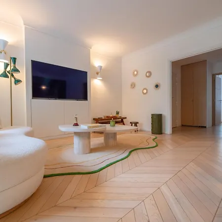 Luxury Flat Eiffel Tower View * Párizs