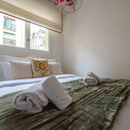 Luxury Flat Eiffel Tower View