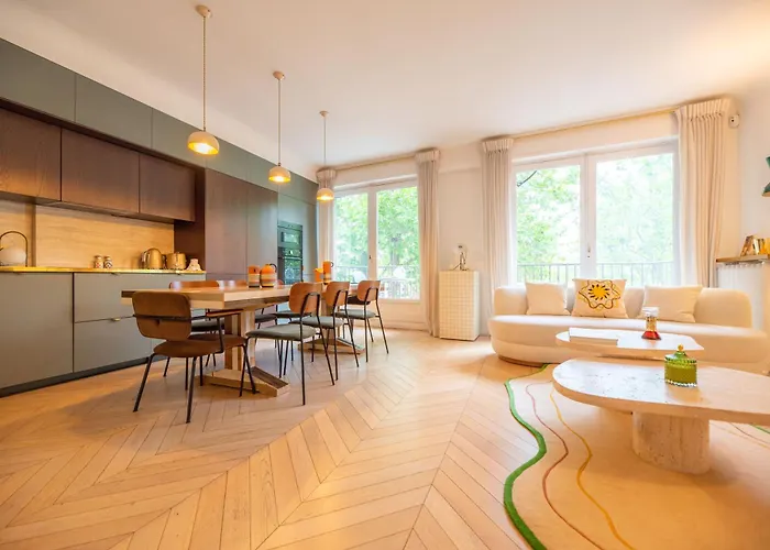 Luxury Flat Eiffel Tower View Апартаменты Париж