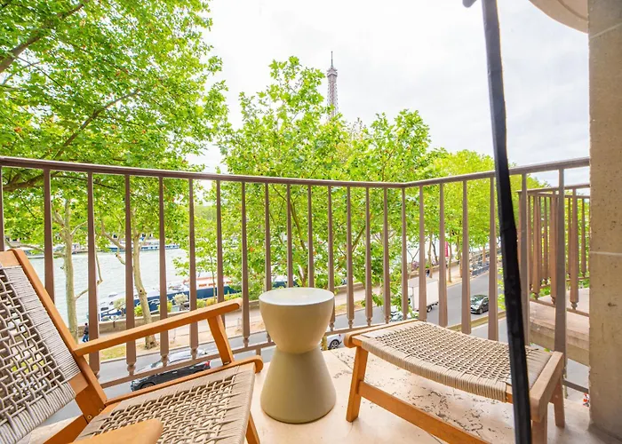 Luxury Flat Eiffel Tower View Париж