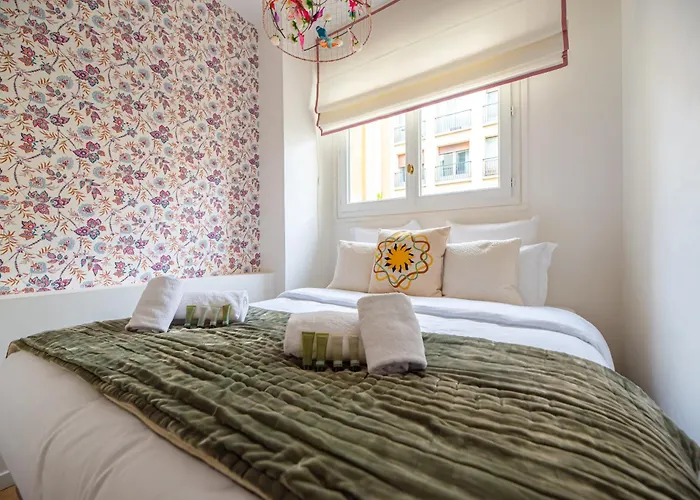 Luxury Flat Eiffel Tower View アパート *